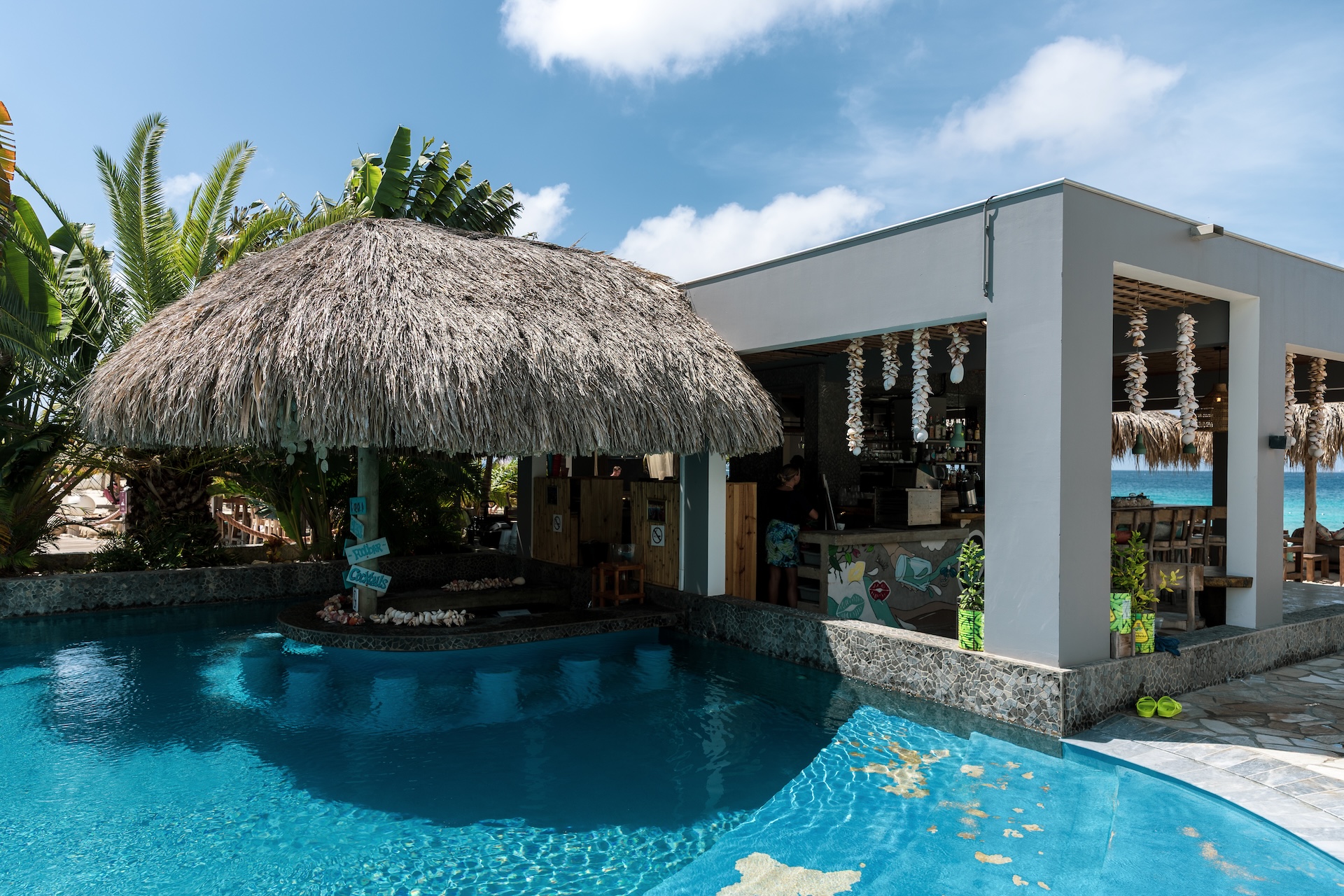 Poolbar